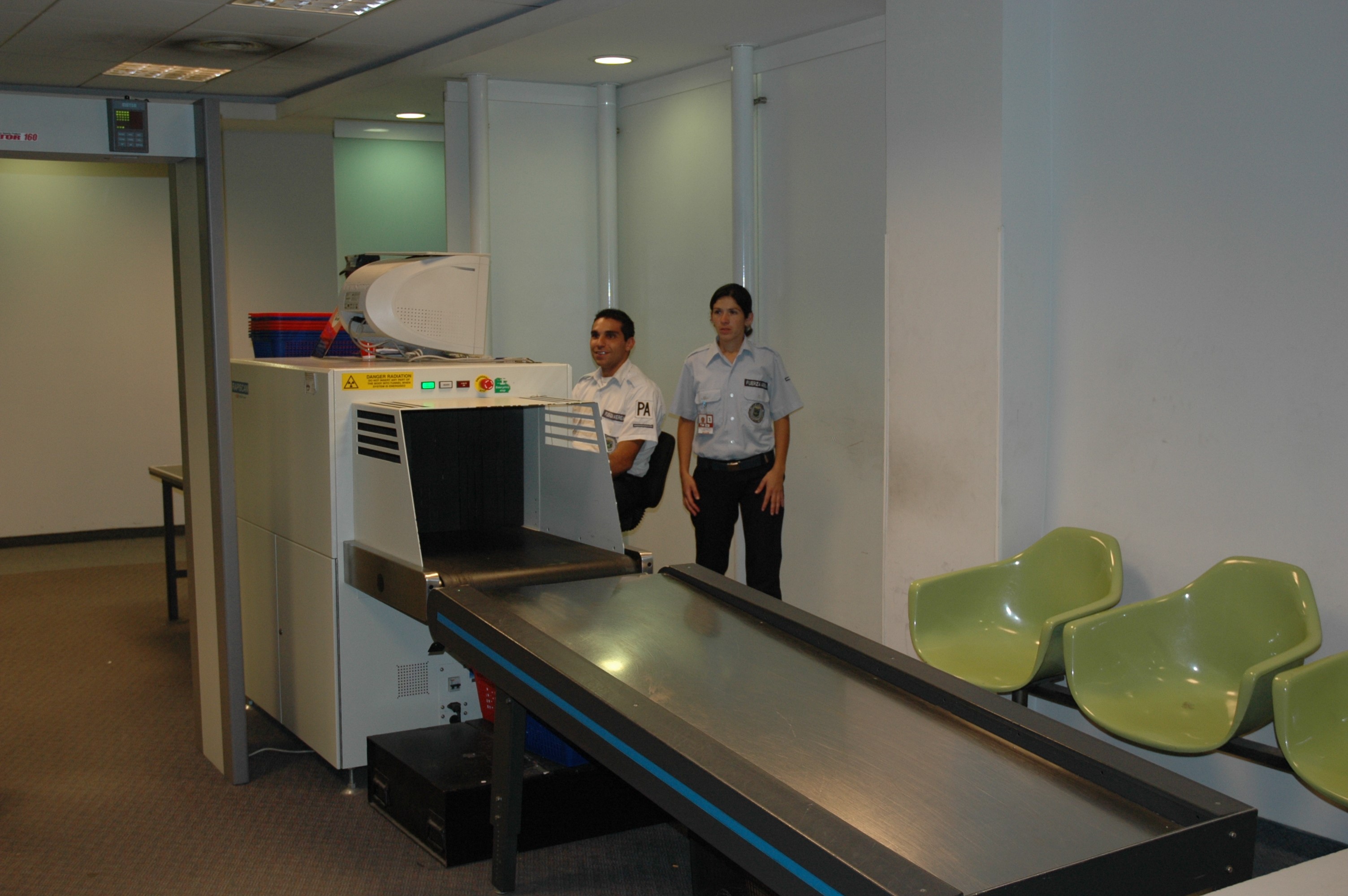 Control de pasajeros y equipaje en SUMU