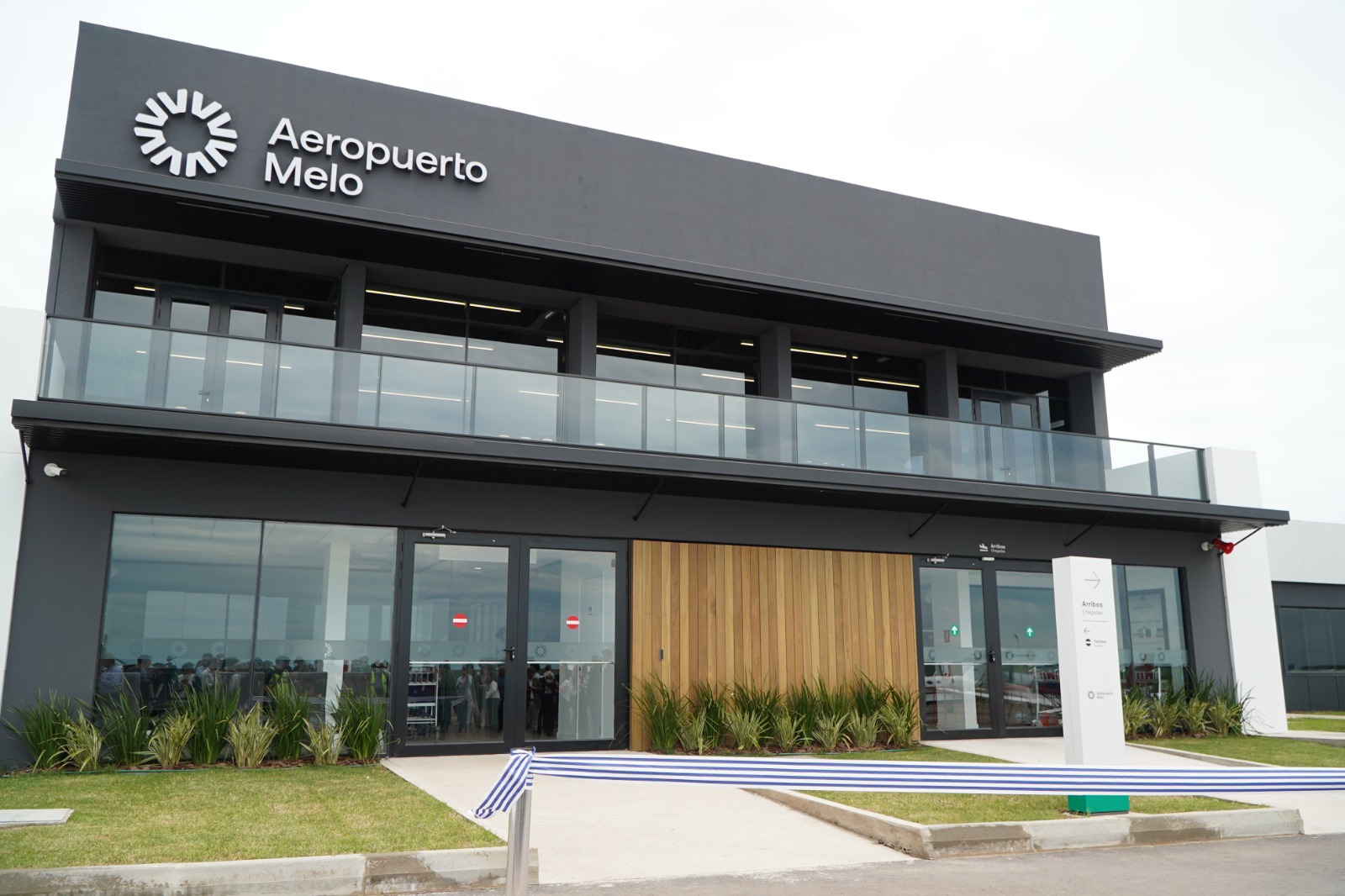 Aeropuerto de Melo